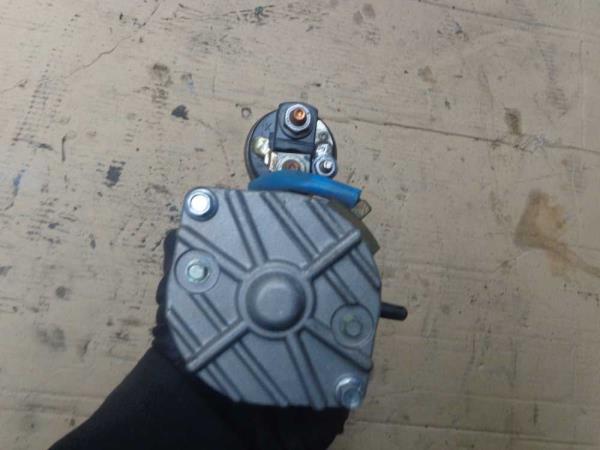 DEMARREUR VOLVO - Vue 3